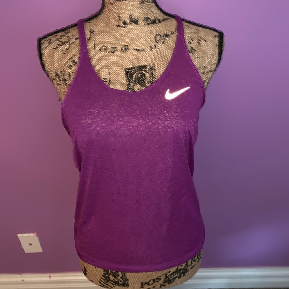 NIKE Breather Miler Tback Tank. medium